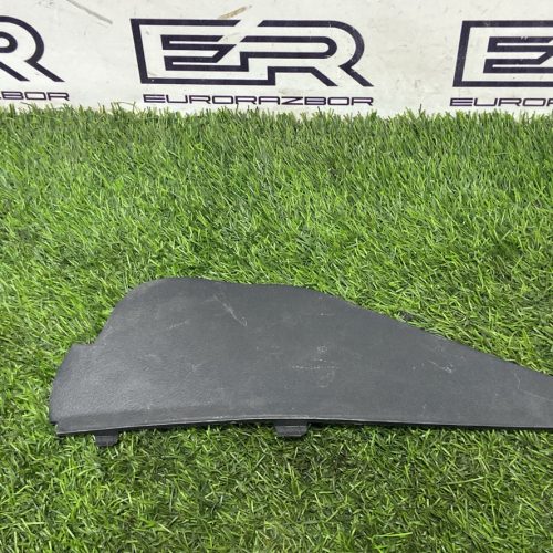 Накладка на торпедо Toyota Hilux 8 рест