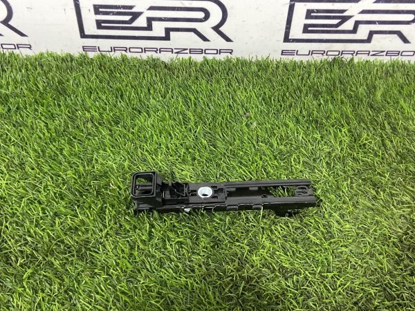 Механизм регулировки ремня безопасности передний правый Audi Q8 4M