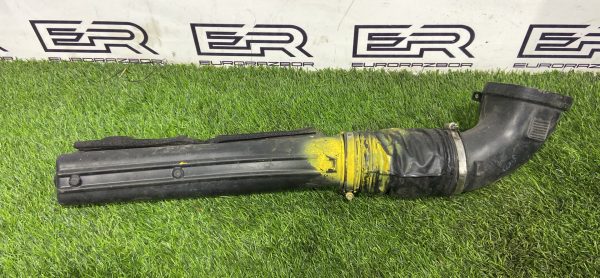 Патрубок воздушного фильтра Range Rover L405