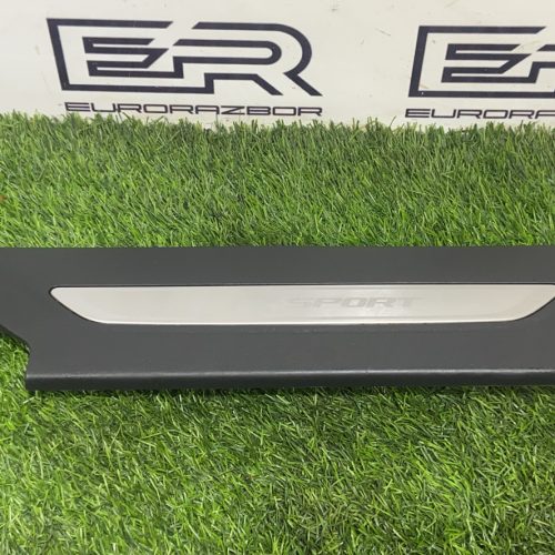 Накладка порога передняя правая Lande Rover Velar L560