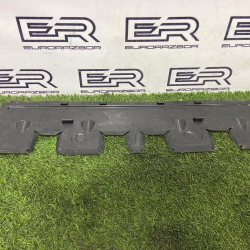 Дефлектор радиатора нижний Аudi Q7 Q8 4M