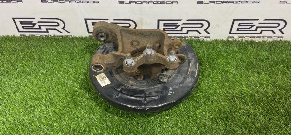 Кулак задний левый Kia Sorento 3 рест. UM