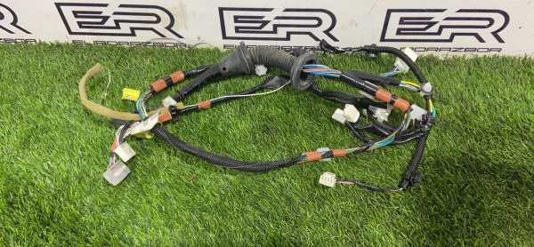 Проводка двери передней правой Toyota Rav 4 CA40