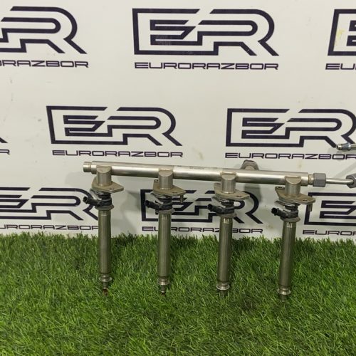 Топливная рампа Mercedes W177