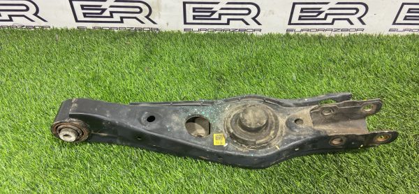 Рычаг задний правый нижний Kia Sorento Prime