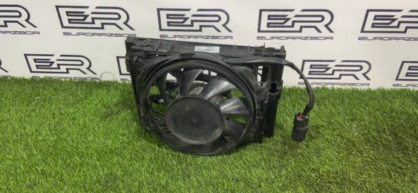 Вентилятор радиатора гибридной батареи Volvo XC90 Гибрид