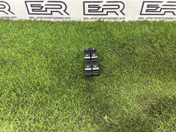 Блок кнопок стеклоподъемника водительской двери Audi Q8 4M