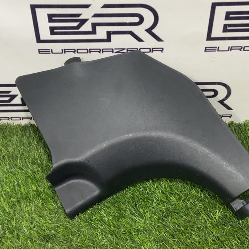 Обшивка стойки передней левой Hyundai Tucson