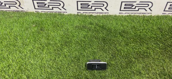 Кнопка стеклоподъёмника Jaguar F Pace