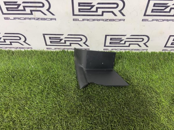 Накладка заднего фонаря левая Audi Q8 4M