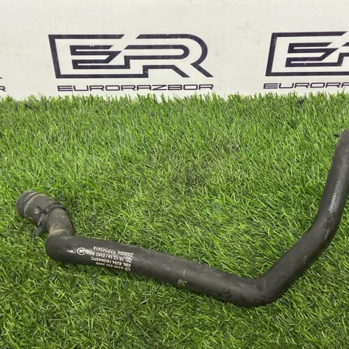 Патрубок охлаждения Mercedes М270 М274