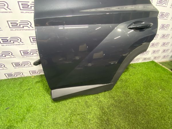 Задняя левая дверь Hyundai Tucson NX4