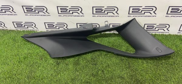 Обшивка стойки правая верхняя Jaguar F Pace Velar