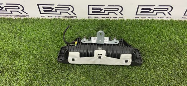 Подушка безопасности пассажира в торпедо Mercedes w205 X253