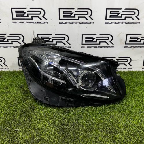 Фара правая Multibeam Mercedes W213 C238
