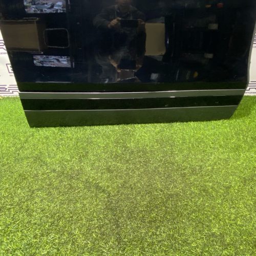 Передняя правая дверь Range Rover Velar L560