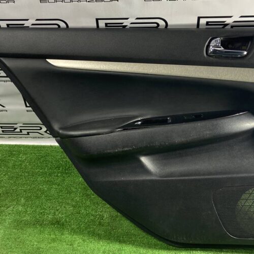 Обшивка двери задняя левая Infiniti G V36