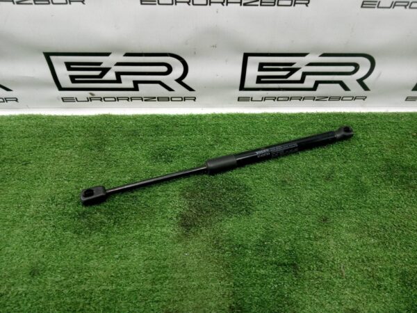 Амортизатор капота Volvo XC90