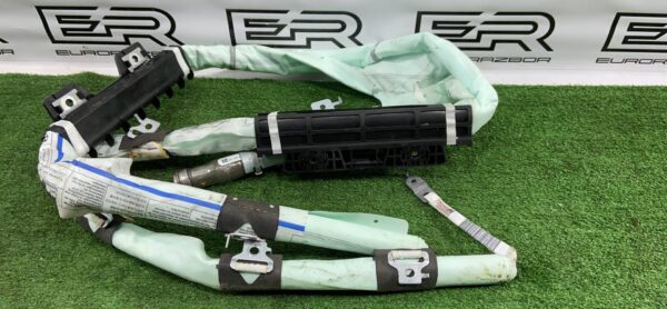 Шторка безопасности левая Kia Sorento