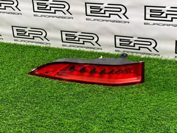 Фонарь левый Jaguar F Pace X761