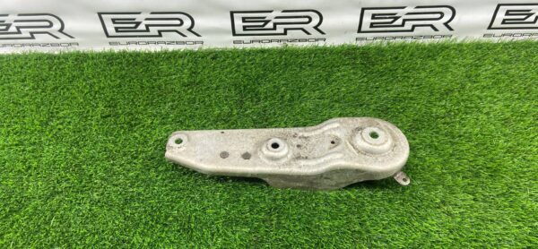 Кронштейн балки задний правый BMW F06/F10/F11