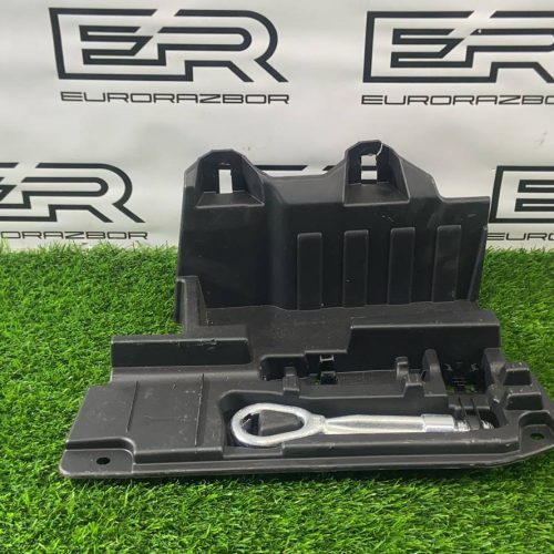 Ящик для инструментов BMW 4 F32/F33/F36