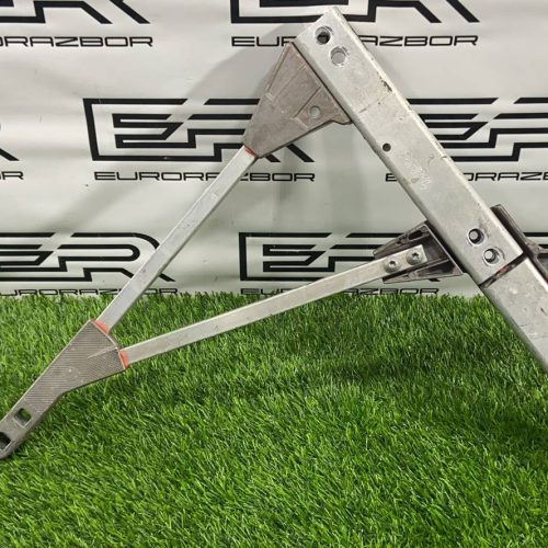 Распорка стоек Mercedes S W222