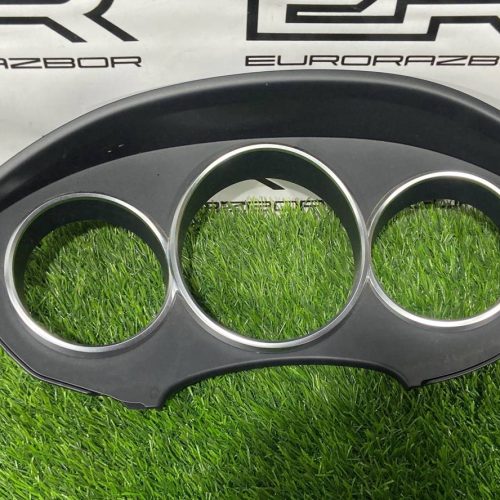 Накладка на торпедо Mercedes CLS W218