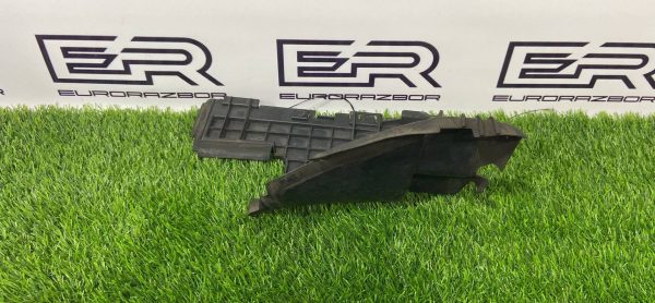 Дефлектор радиатора Mercedes CLS W218