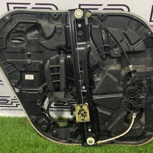 Стеклоподъёмник задний правый Volvo XC60