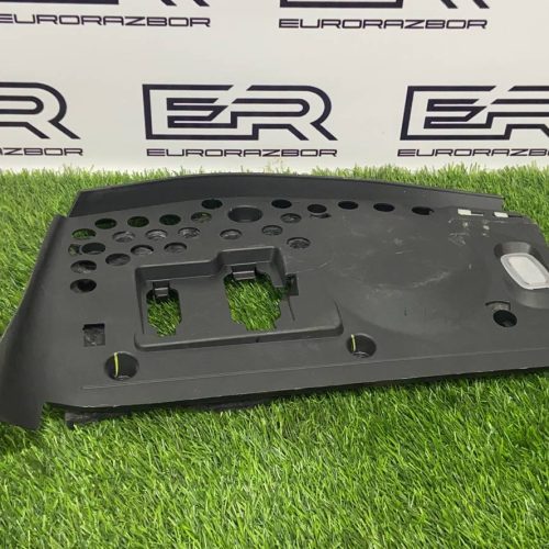 Накладка торпедо передняя правая Mercedes Benz GLS X166