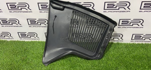 Уголок жабо Mercedes X253