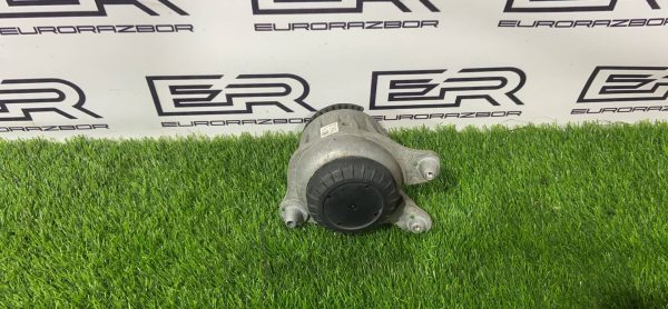 Подушка крепления двигателя передняя левая Mercedes E W213/S213