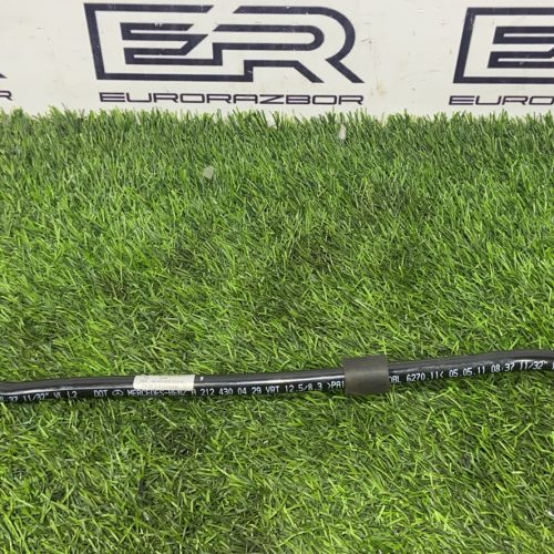 Трубка вакуумная m276 Mercedes W212