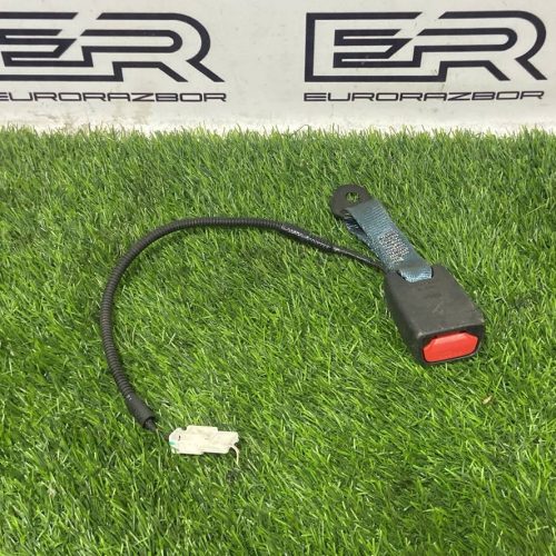 Замок ремня безопасности Toyota RAV4