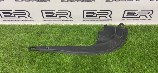 Пластик моторного отсека Porsche Cayenne