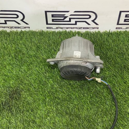 Подушка двигателя Mercedes S W222