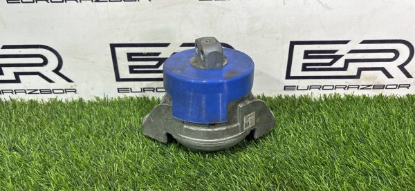 Подушка двигателя Mercedes S63 AMG W222