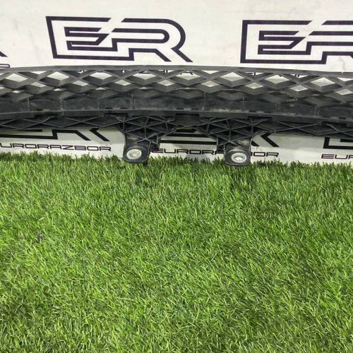 Кронштейн бампера передний Vоlkswagen Раssаt В7