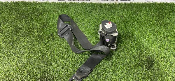 Ремень передний левый Volkswagen Touareg