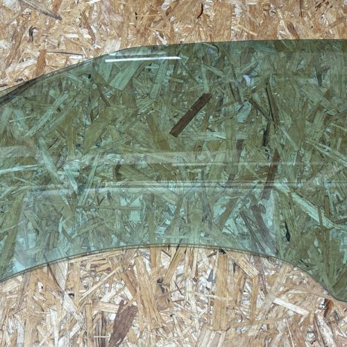 Стекло двери переднее левое Mercedes W205 2015 Кабриолет