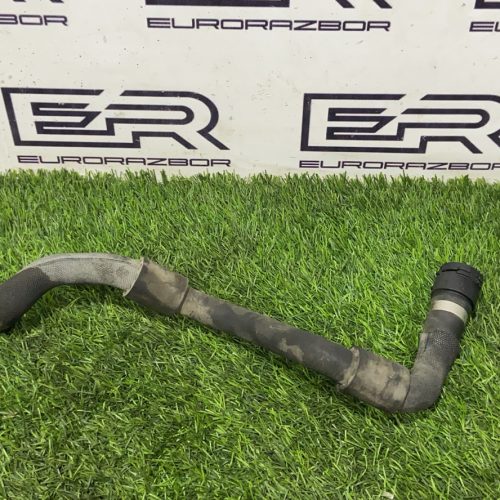 Патрубок охлаждения BMW G30