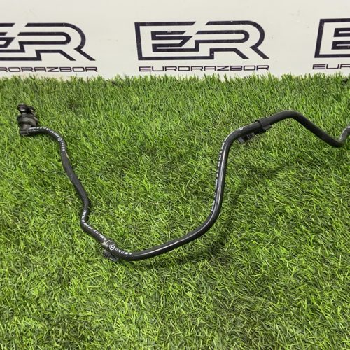 Трубка вакуумная Mercedes М270