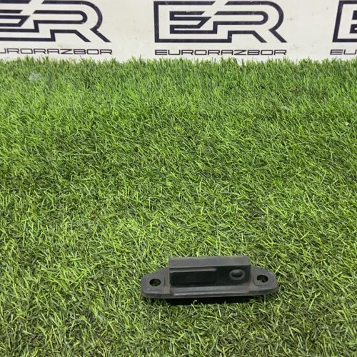 Кнопка открывания крышки багажника Lexus RX