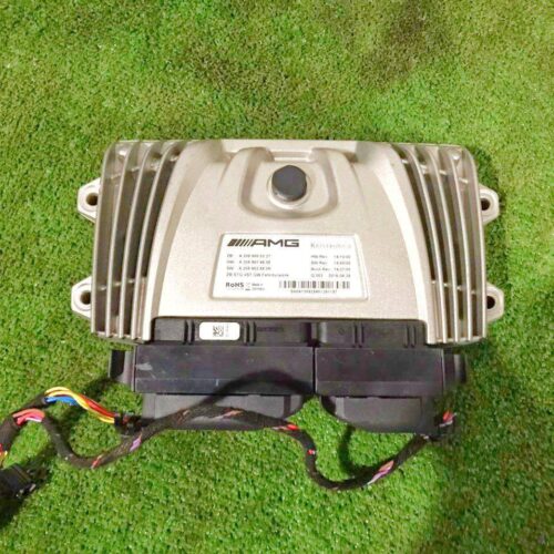 Блок управления пневмоподвеской Mercedes Benz C