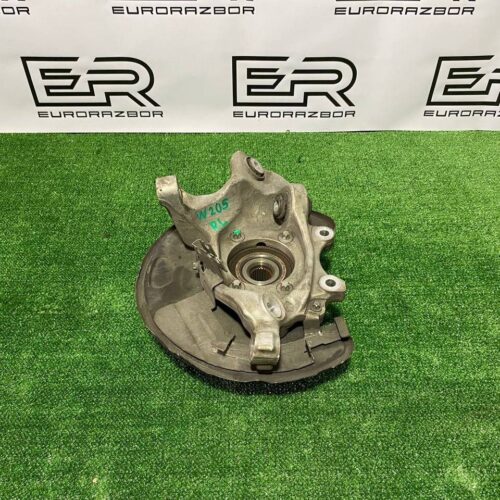 Кулак задний левый Mercedes Benz C W205