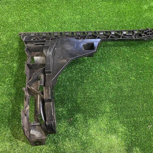 Кронштейн крепления бампера заднего левый