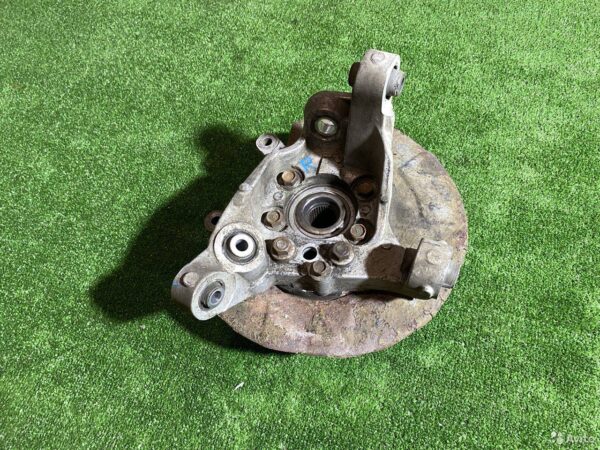 Кулак задний правый Infiniti G 4 V36