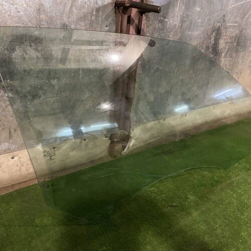 Стекло Mercedes Benz C W205 (2014 2018)