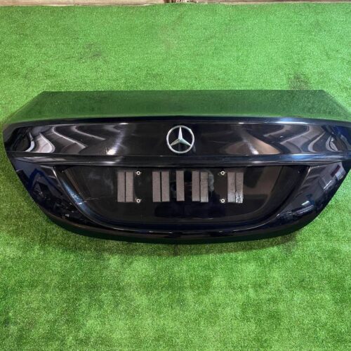 Крышка багажника Mercedes Benz C W205